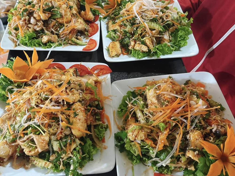 Thực đơn đặc sắc tại Nhà Hàng Cá Lăng Sông Đà